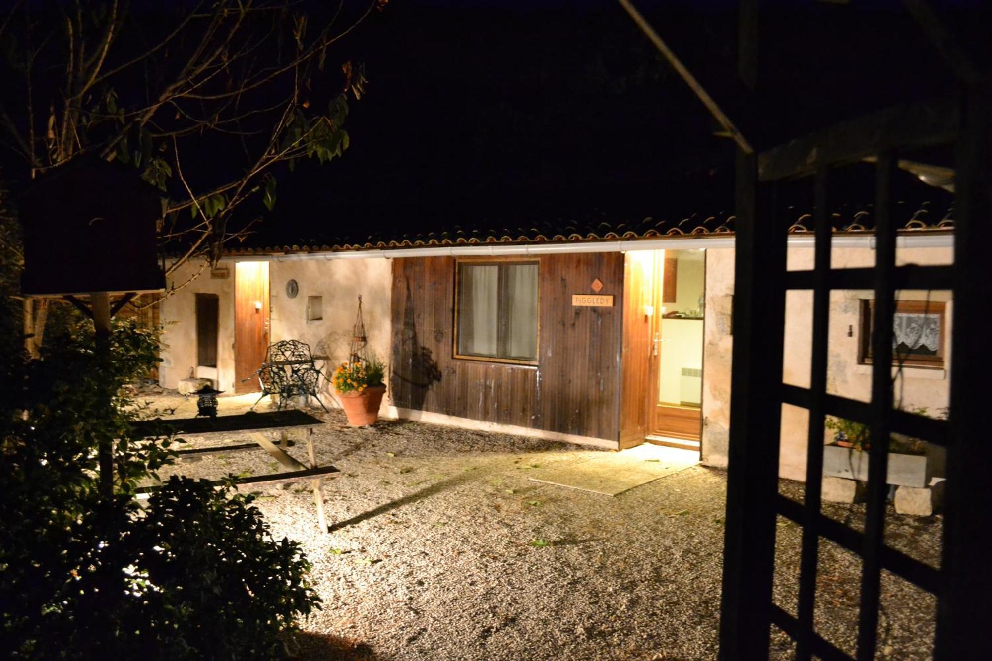 Le Moulin De Lusseau Bed & Breakfast Chef-Boutonne Rom bilde