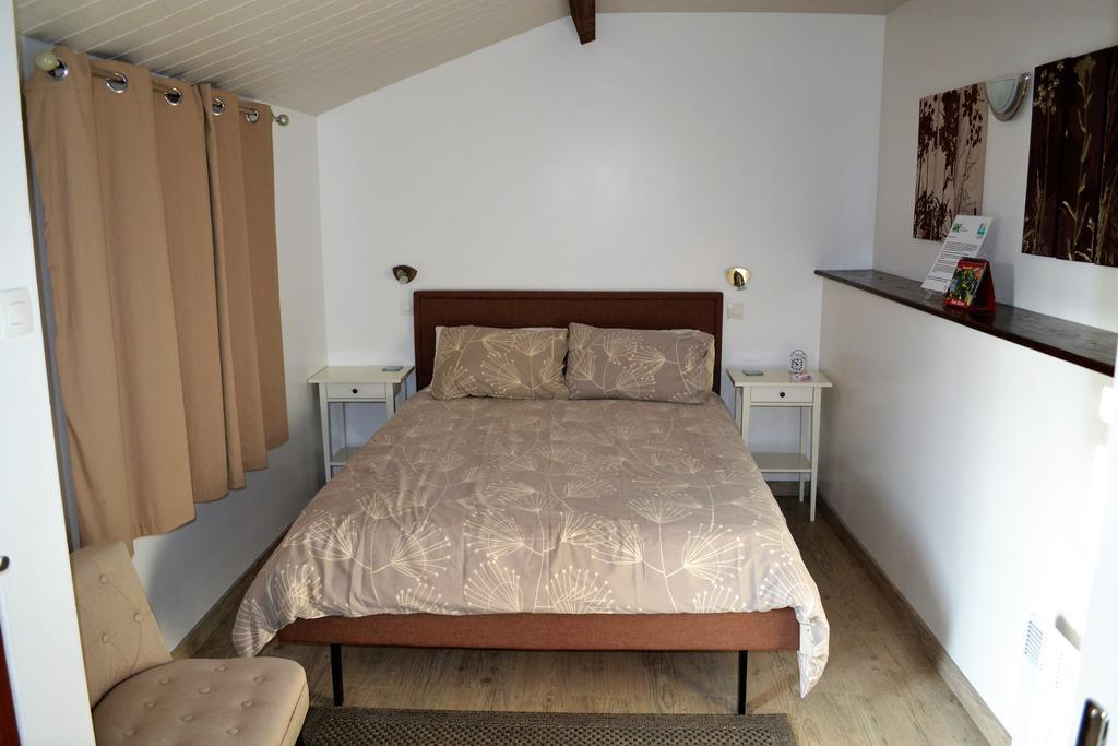 Le Moulin De Lusseau Bed & Breakfast Chef-Boutonne Eksteriør bilde