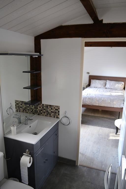Le Moulin De Lusseau Bed & Breakfast Chef-Boutonne Eksteriør bilde