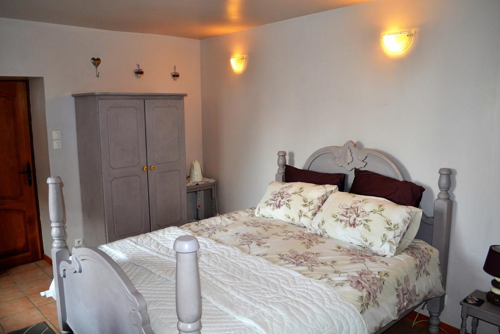 Le Moulin De Lusseau Bed & Breakfast Chef-Boutonne Eksteriør bilde
